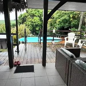 https://le-chalet-tropical.comcaribbean.com